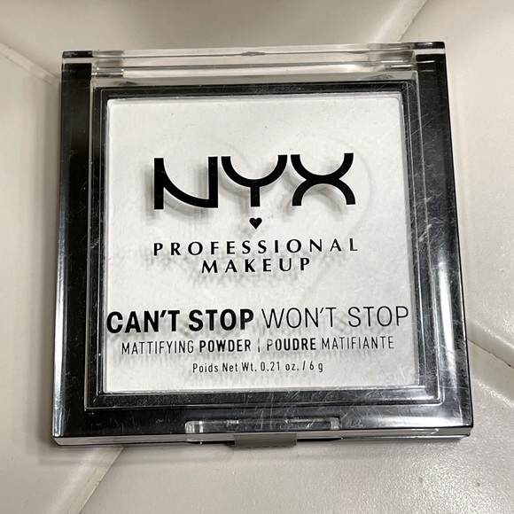 NEW! NYX Can’t Stop Won’t Stop All Day Mattifying Powder (Translucent) - Picture 1 of 2